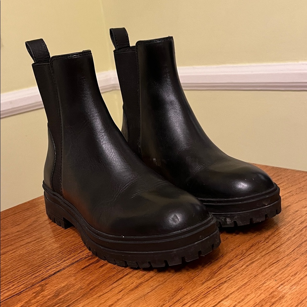 Steve Madden Black Leather Ankle Boots Sz 9